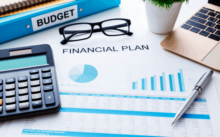 Use case in FI/CO, showing how SAP solutions improve financial operations and controlling processes.